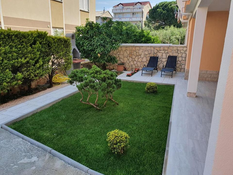 Apartments Niko Новалья Экстерьер фото